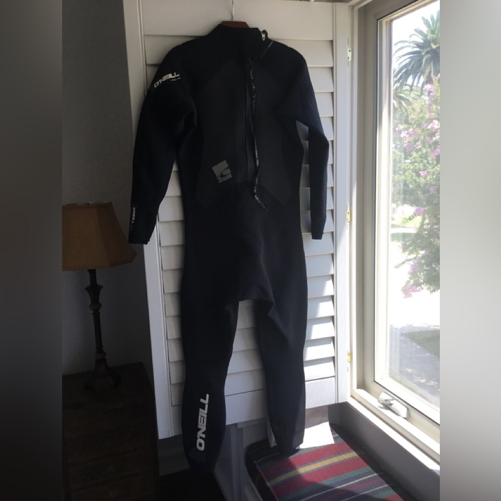 O'Neill Wetsuit - Picture 6 of 10